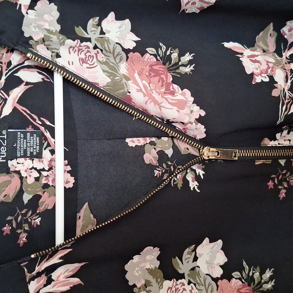 Rue21 Black Floral Blouse with Pink Accents - Picture 4 of 4